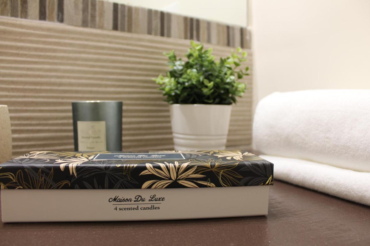 Amalfitani House Apartment ปาแลร์โม ภายนอก รูปภาพ