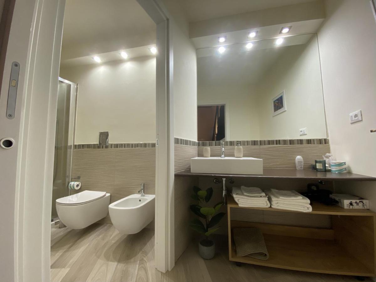 Amalfitani House Apartment ปาแลร์โม ภายนอก รูปภาพ